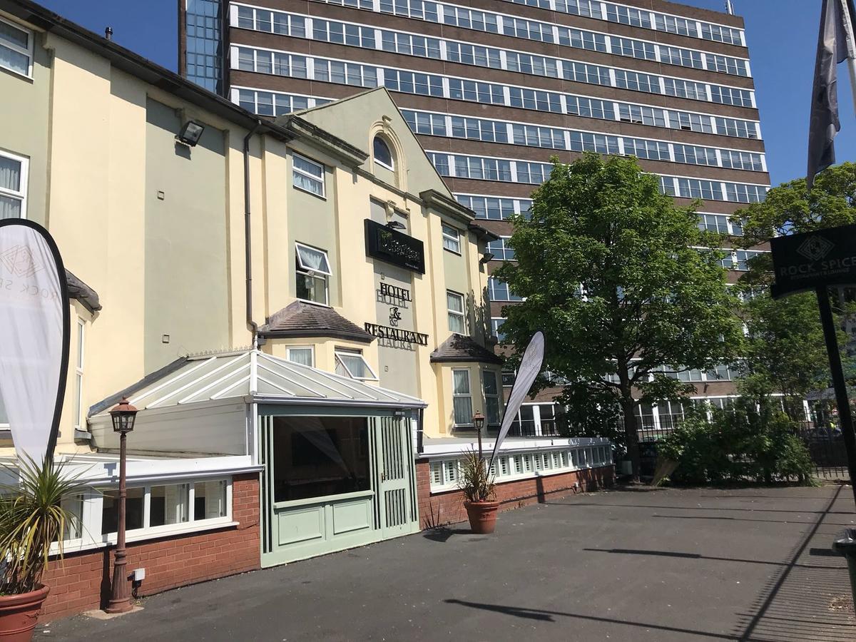 Dj源宿套房酒店 索尔福德 外观 照片